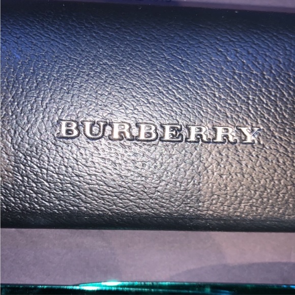 Burberry sunglasses green metallic sunnies - Picture 9 of 12